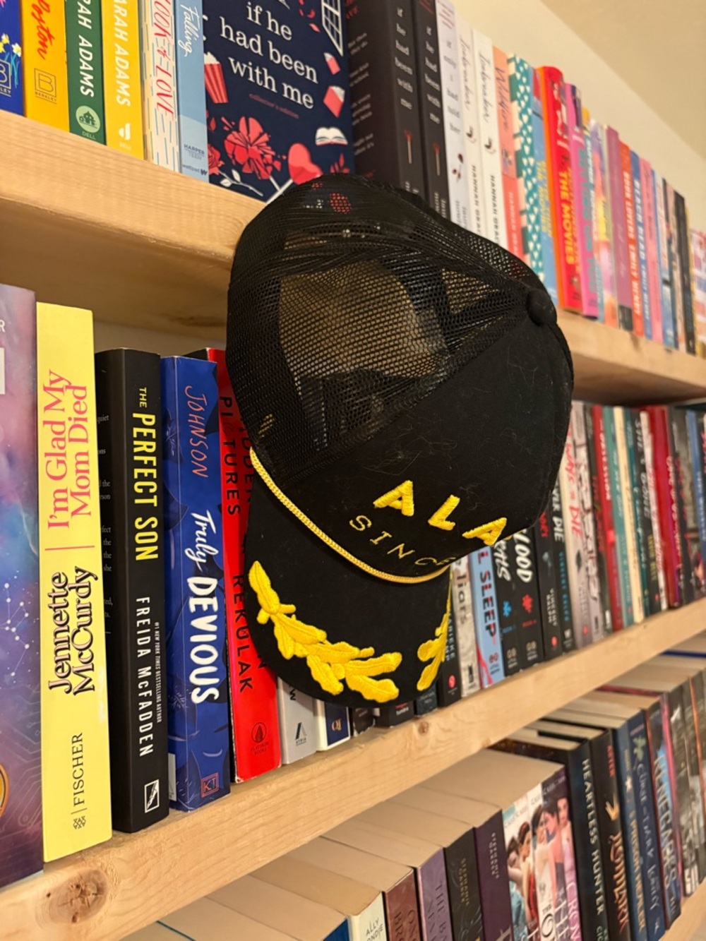 OTTO Black Hat with Yellow Alaska Embroidery - Picture 2 of 5